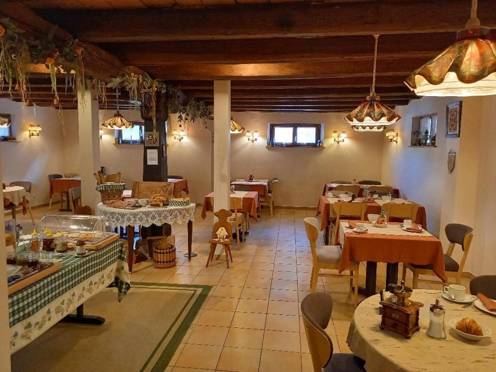 Hotel Winzenberg ブリンシュヴィレール エクステリア 写真